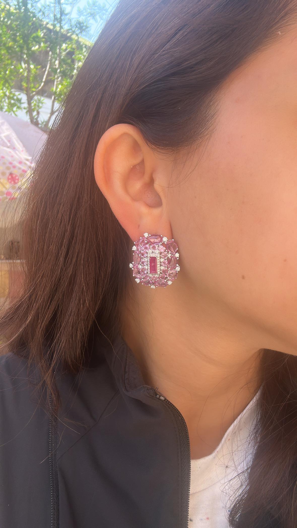 Ohrstecker aus 18 Karat Gold, natürlichem Mosambik-Rubin, rosa Saphiren und Diamanten für Damen oder Herren im Angebot