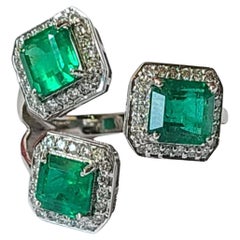 Set in 18K Gold, Natural Zambian Emerald & Diamonds Cocktail/Three-Stone Ring