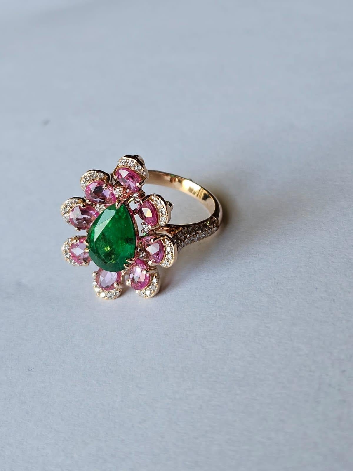 Set in 18K Gold, natural Zambian Emerald, Pink Sapphire & Diamonds Cocktail Ring In New Condition In Hong Kong, HK