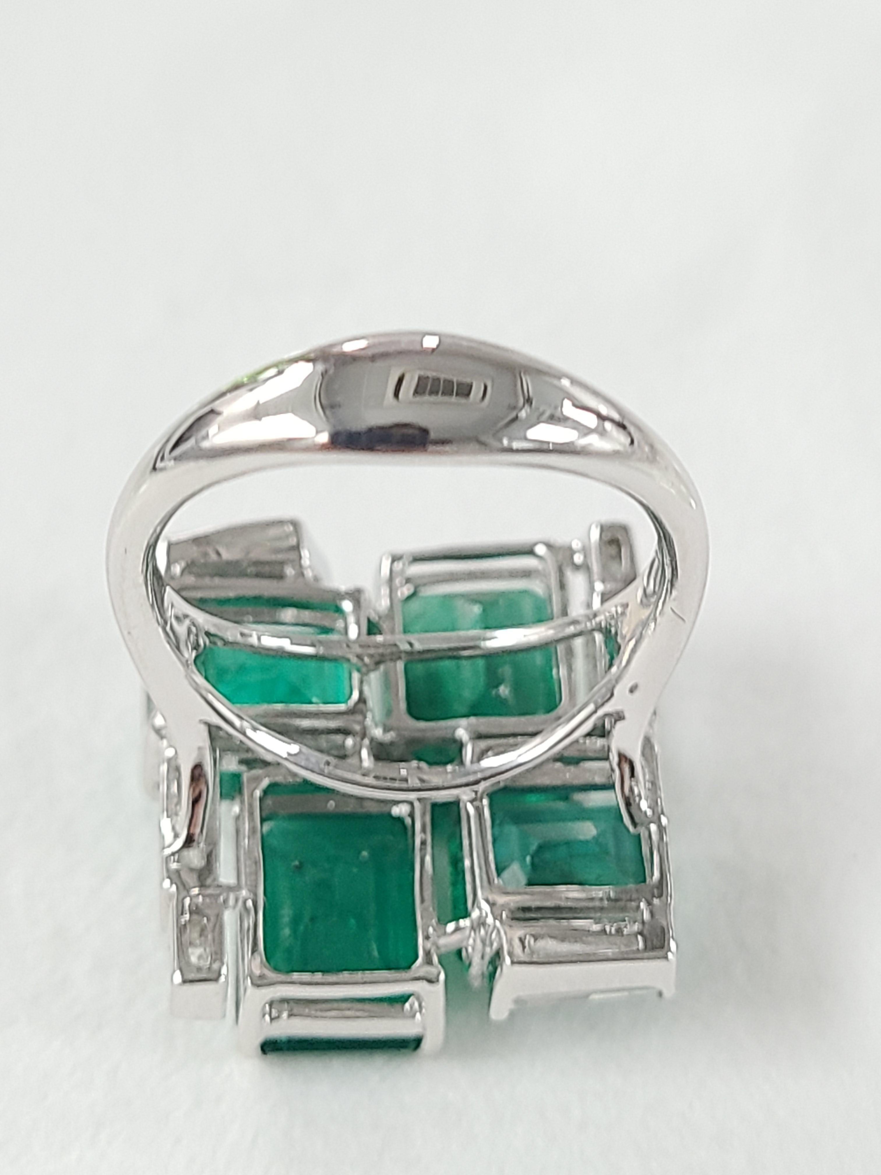 18 Karat Gold Natural Zambian Emerald Ring with Diamonds 2