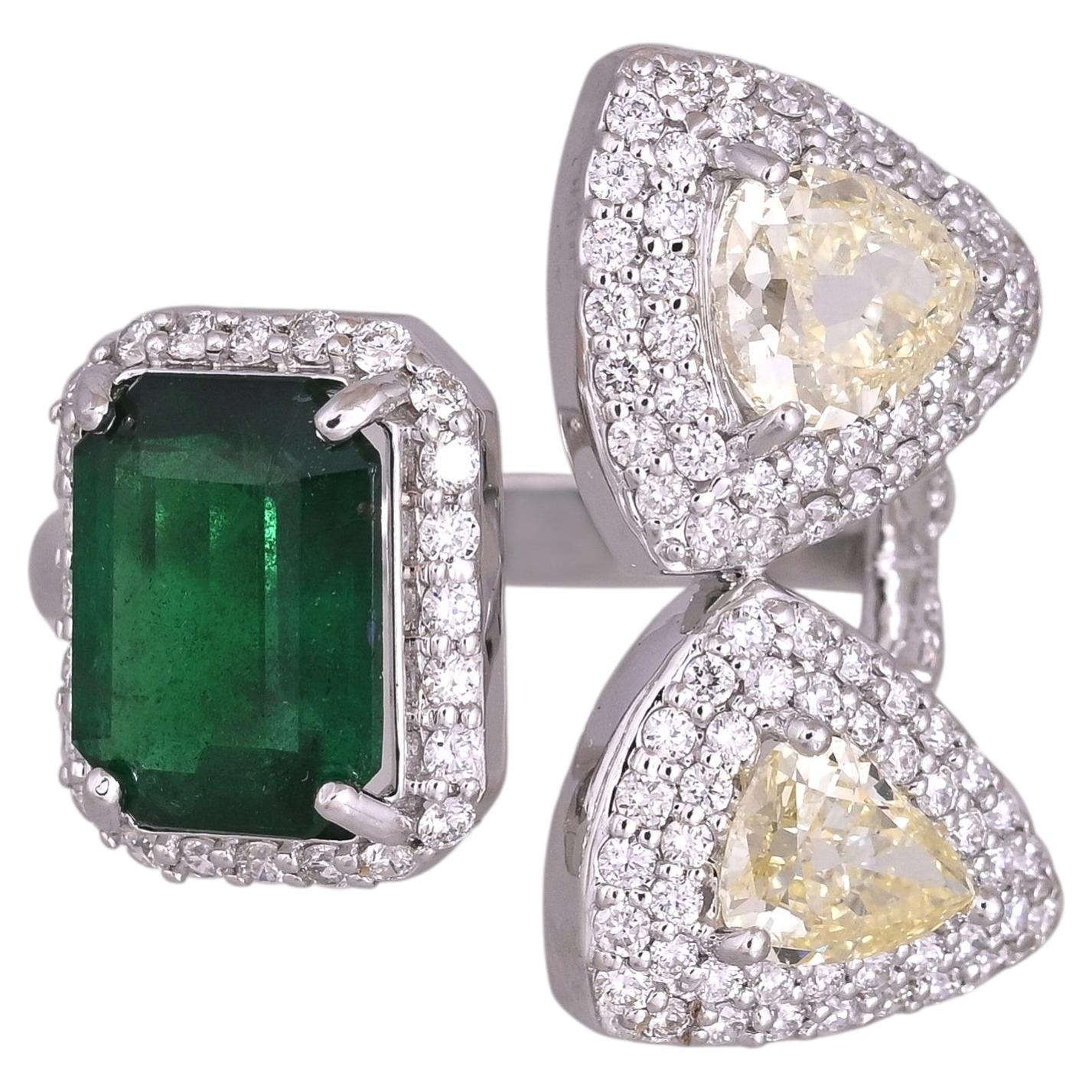 Set in 18K Gold, natural Zambian Emerald & Rose Cut Diamonds Engagement Ring