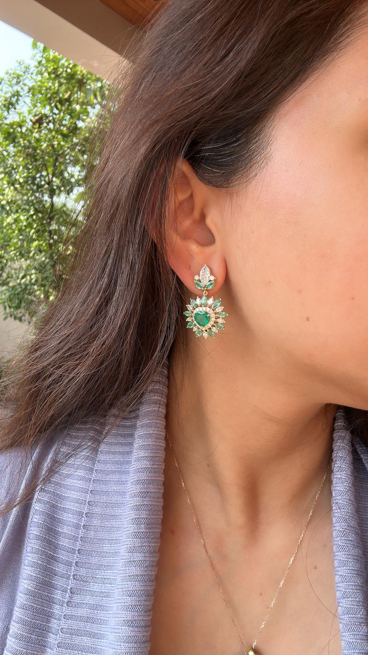 Set in 18K Gold, natürlicher sambischer Smaragd & Gelb  Diamanten Ohrringe baumeln im Angebot 6