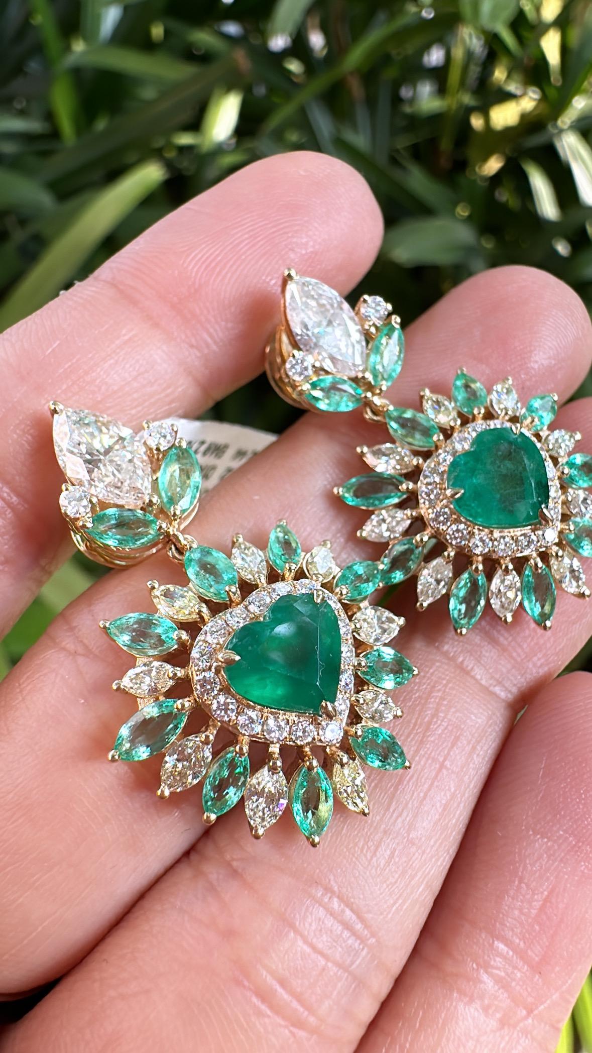Set in 18K Gold, natürlicher sambischer Smaragd & Gelb  Diamanten Ohrringe baumeln im Angebot 8
