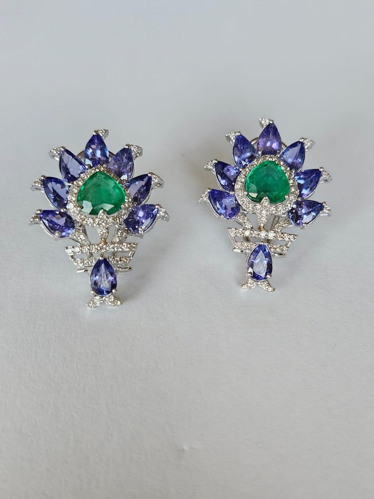 Set in 18K Gold, natural Zambian Emeralds, Tanzanites & Diamonds Stud Earrings In New Condition For Sale In Hong Kong, HK