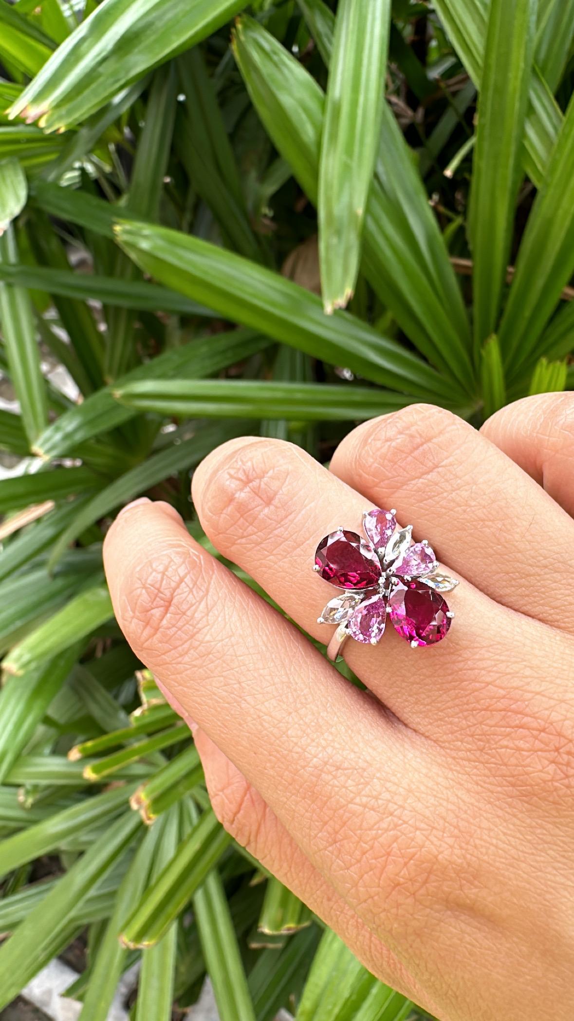 Set in 18K Gold, Pink Sapphire, Tourmaline & Rose Cut Diamonds Cluster Ring For Sale 5