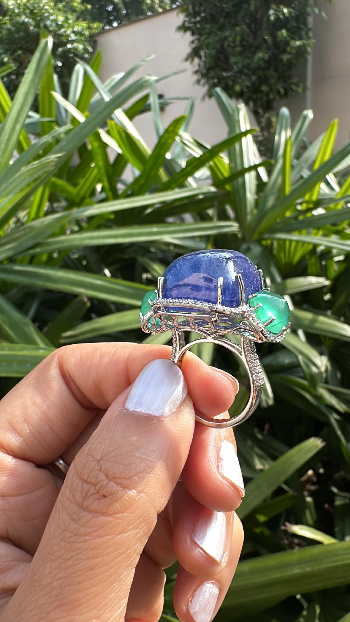 Set in 18K Gold, Tanzanite cabochon, Emerald Sugarloaf & Diamonds Cocktail Ring For Sale 5