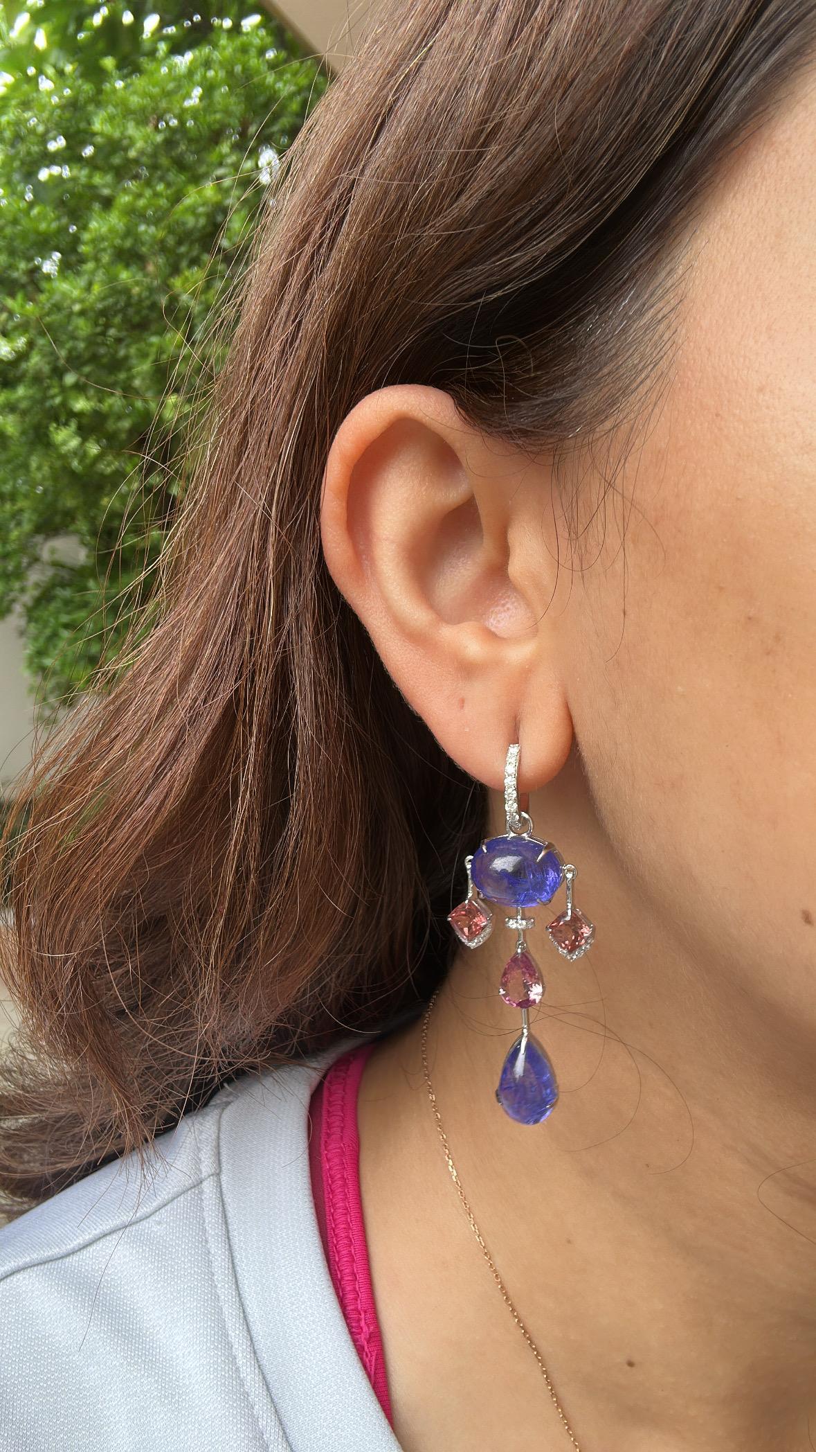 Set aus 18 Karat Gold, Tansanit-Cabochons, Turmalin und Diamanten Ohrringe mit Anhänger im Angebot 5