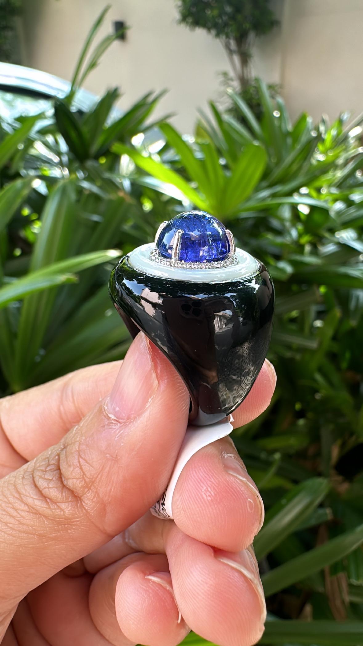 Women's or Men's Set in 18K Gold, Tanzanite, Mother of Pearl, Black Onyx & Diamonds Cocktail Ring For Sale
