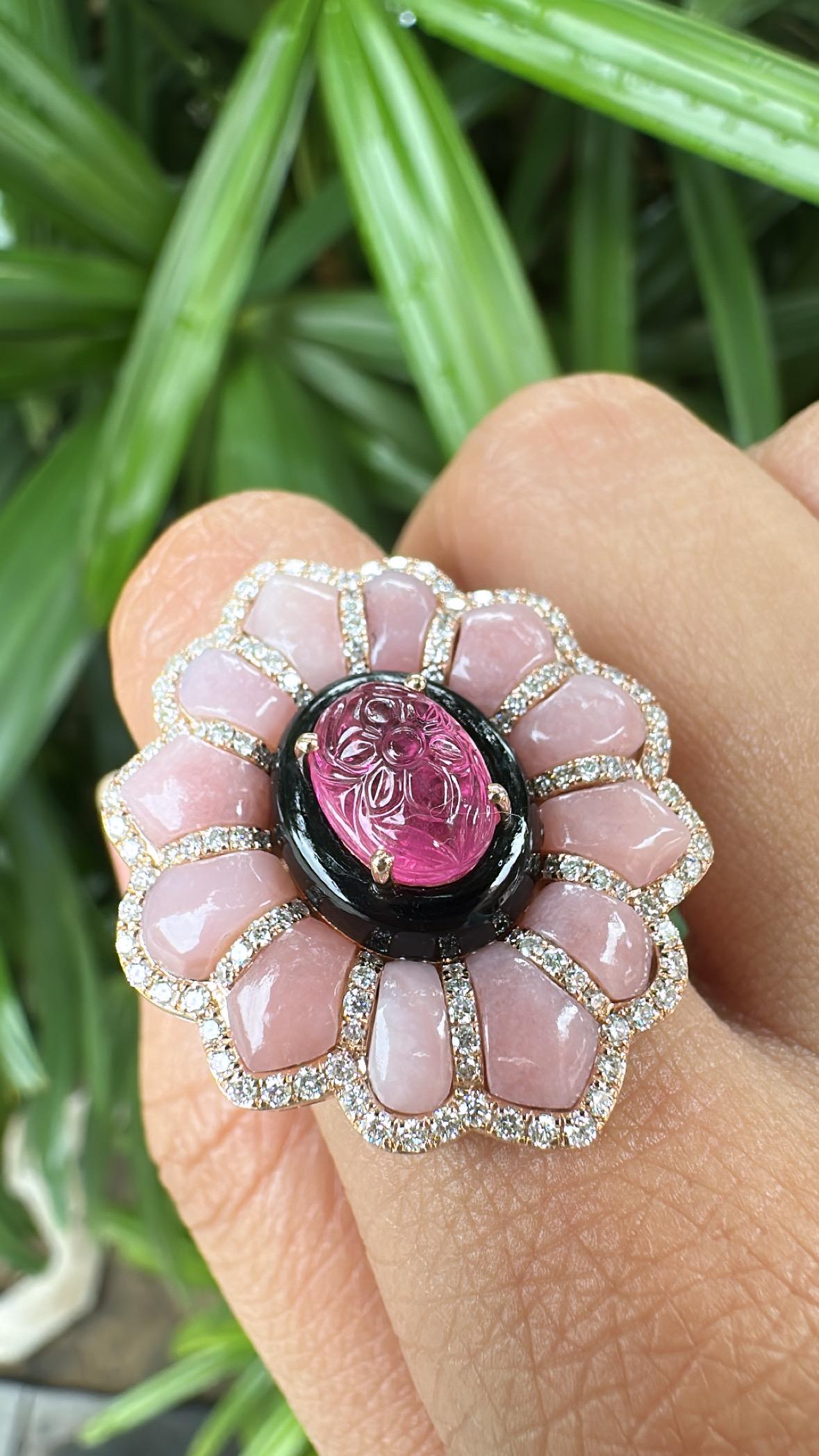 da uomo o donna Anello da cocktail con tormalina, onice nera, opali rosa e diamanti incastonati in oro 18 carati in vendita