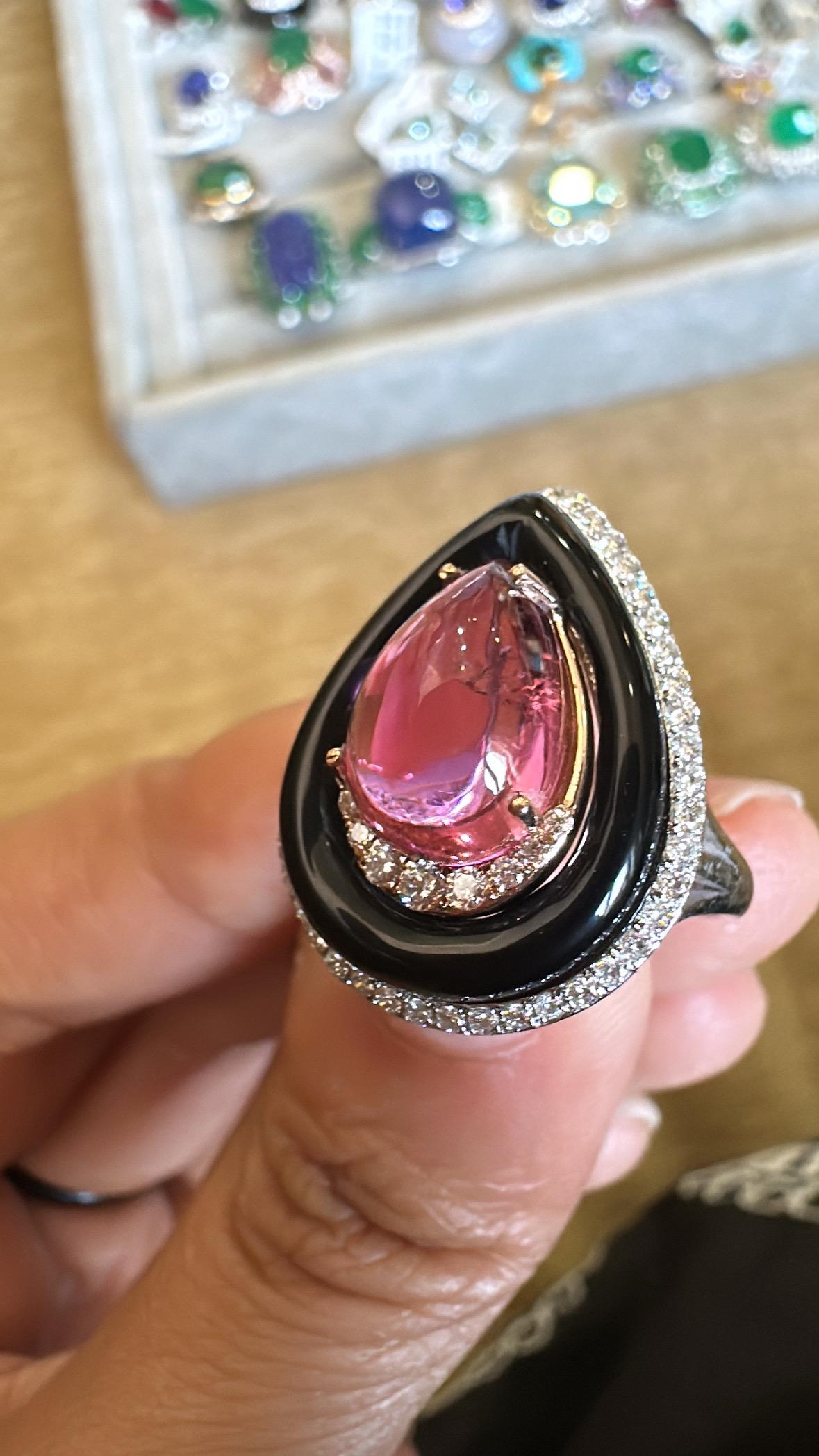 Verlobungsring aus 18 Karat Gold, Turmalin-Cabochon, schwarzem Onyx und Diamanten im Angebot 1