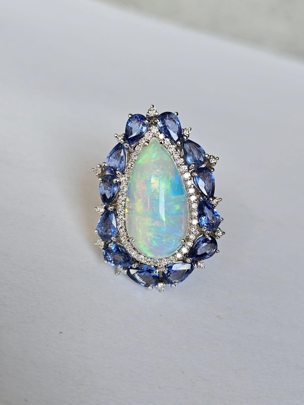 Set in 18K Gold, white Ethiopian Opal, Blue Sapphires & Diamonds Cocktail Ring In New Condition For Sale In Hong Kong, HK