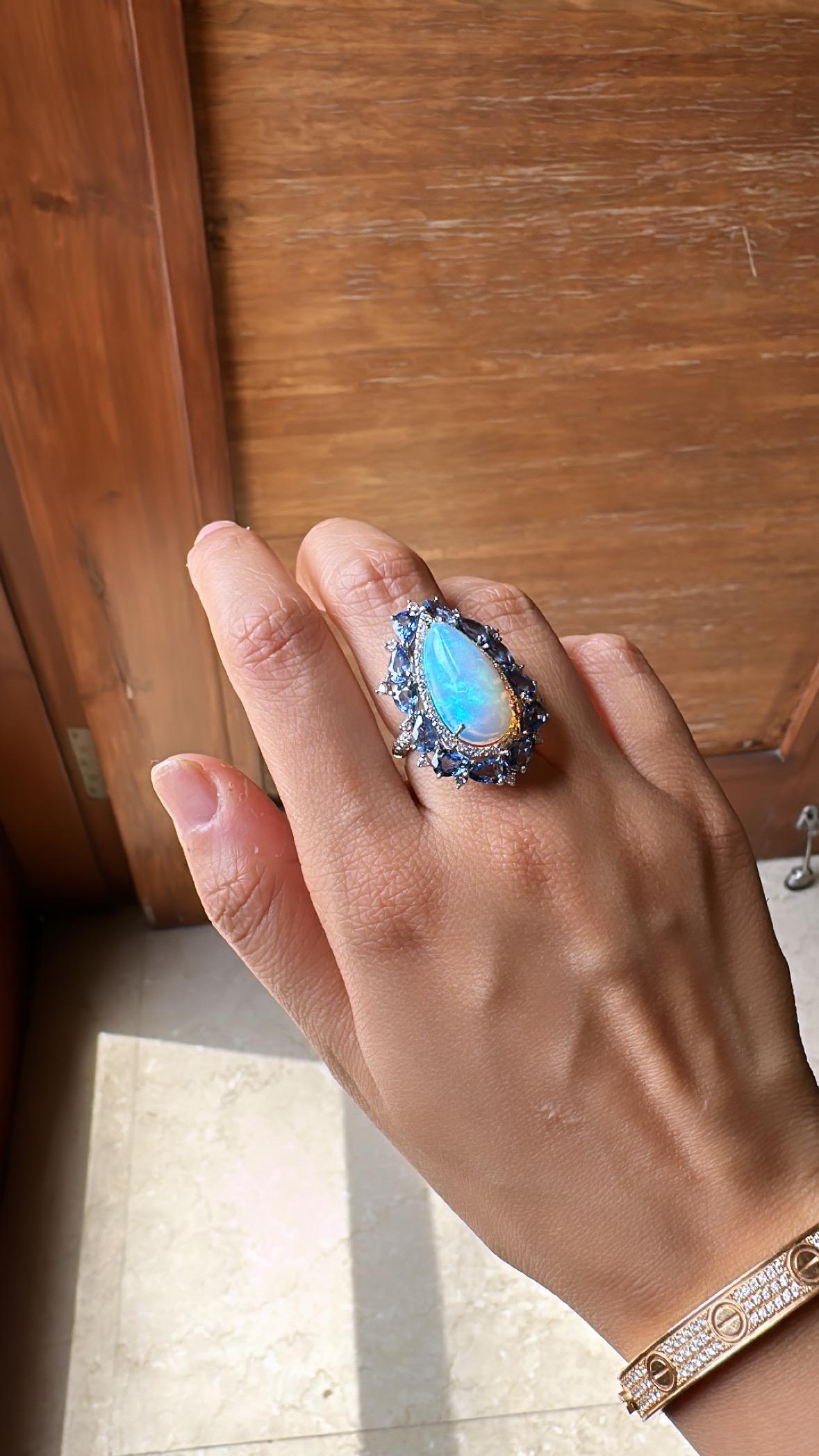 Set in 18K Gold, white Ethiopian Opal, Blue Sapphires & Diamonds Cocktail Ring For Sale 2