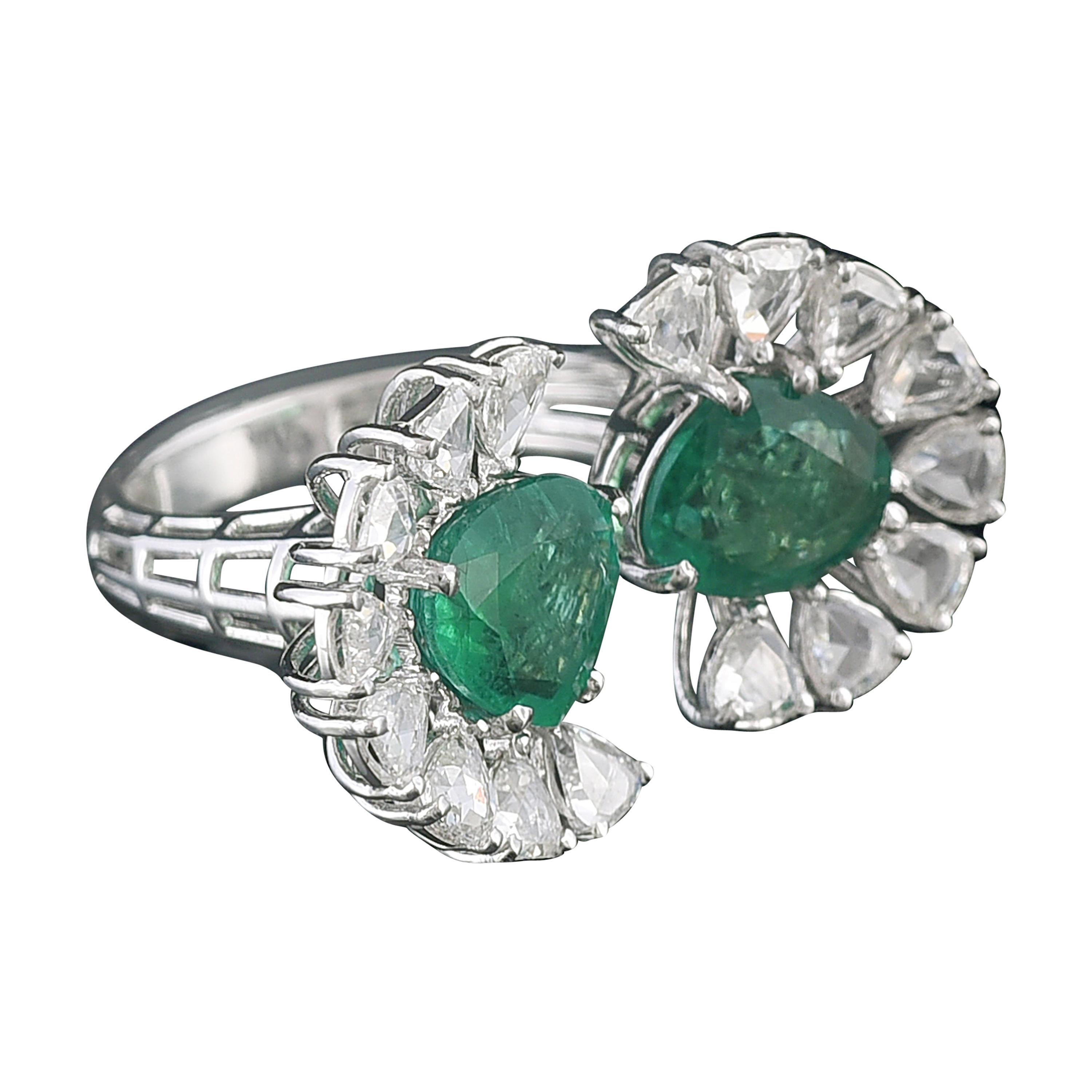 18k Gold Zambian Emerald and Rose Cut Diamonds Two-Finger Cocktail Ring