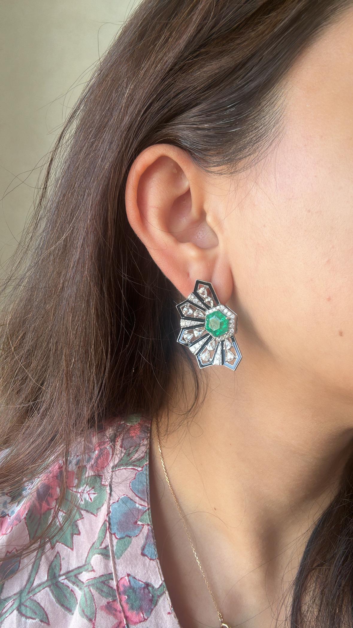 Set in 18K Gold, Zambian Emerald, Black Enamel & Rose Cut Diamonds Stud Earrings For Sale 7