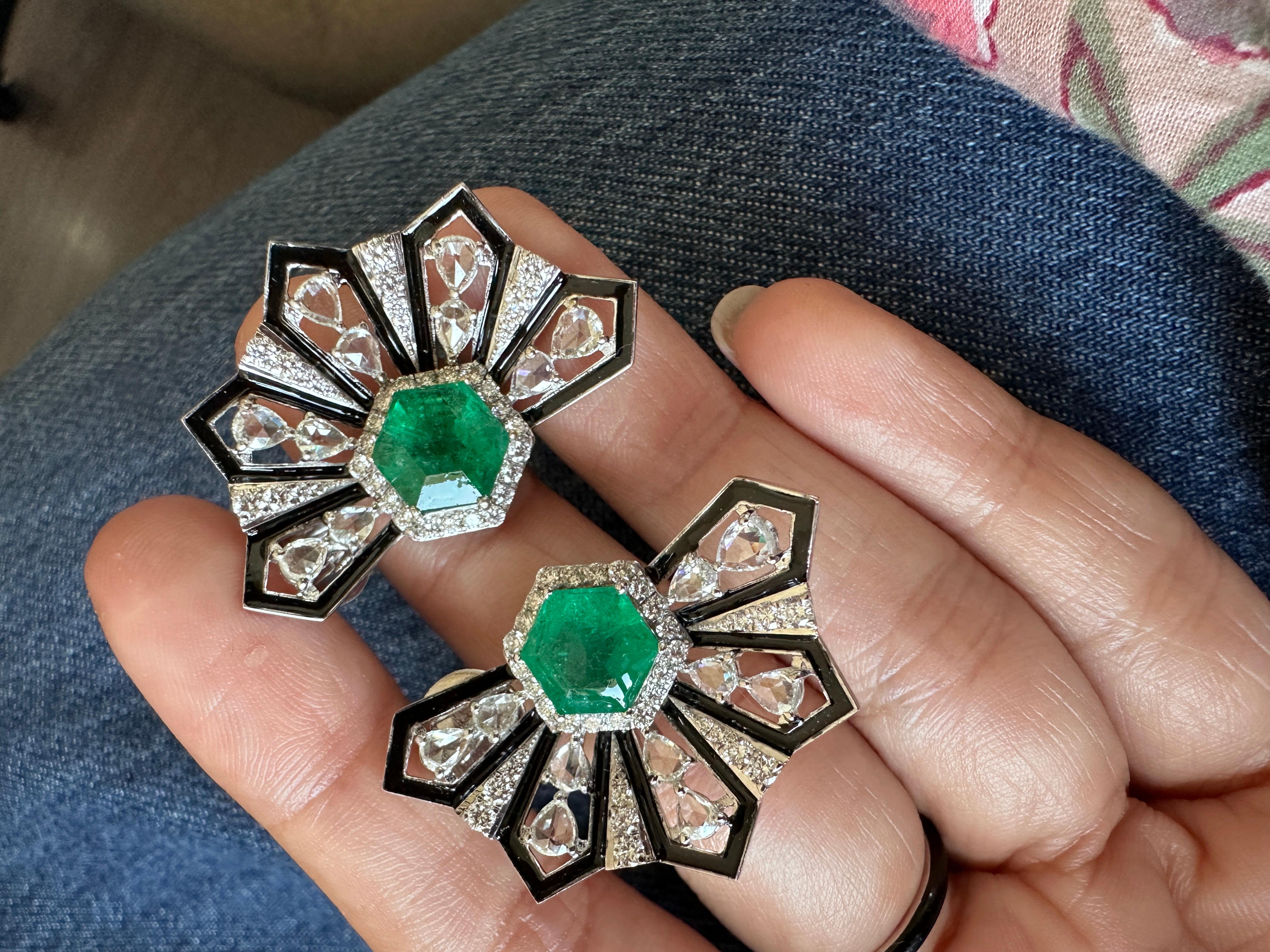 Hexagon Cut Set in 18K Gold, Zambian Emerald, Black Enamel & Rose Cut Diamonds Stud Earrings For Sale