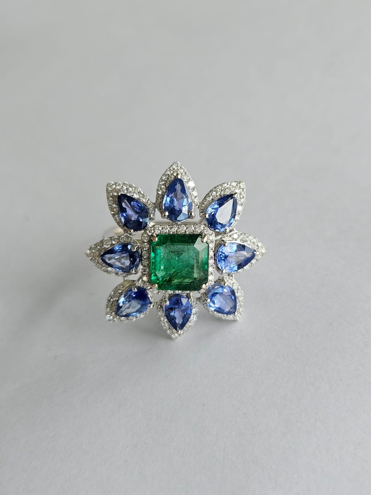 Set in 18K Gold, Zambian Emerald, Blue Sapphires & Diamonds Cocktail Ring In New Condition For Sale In Hong Kong, HK