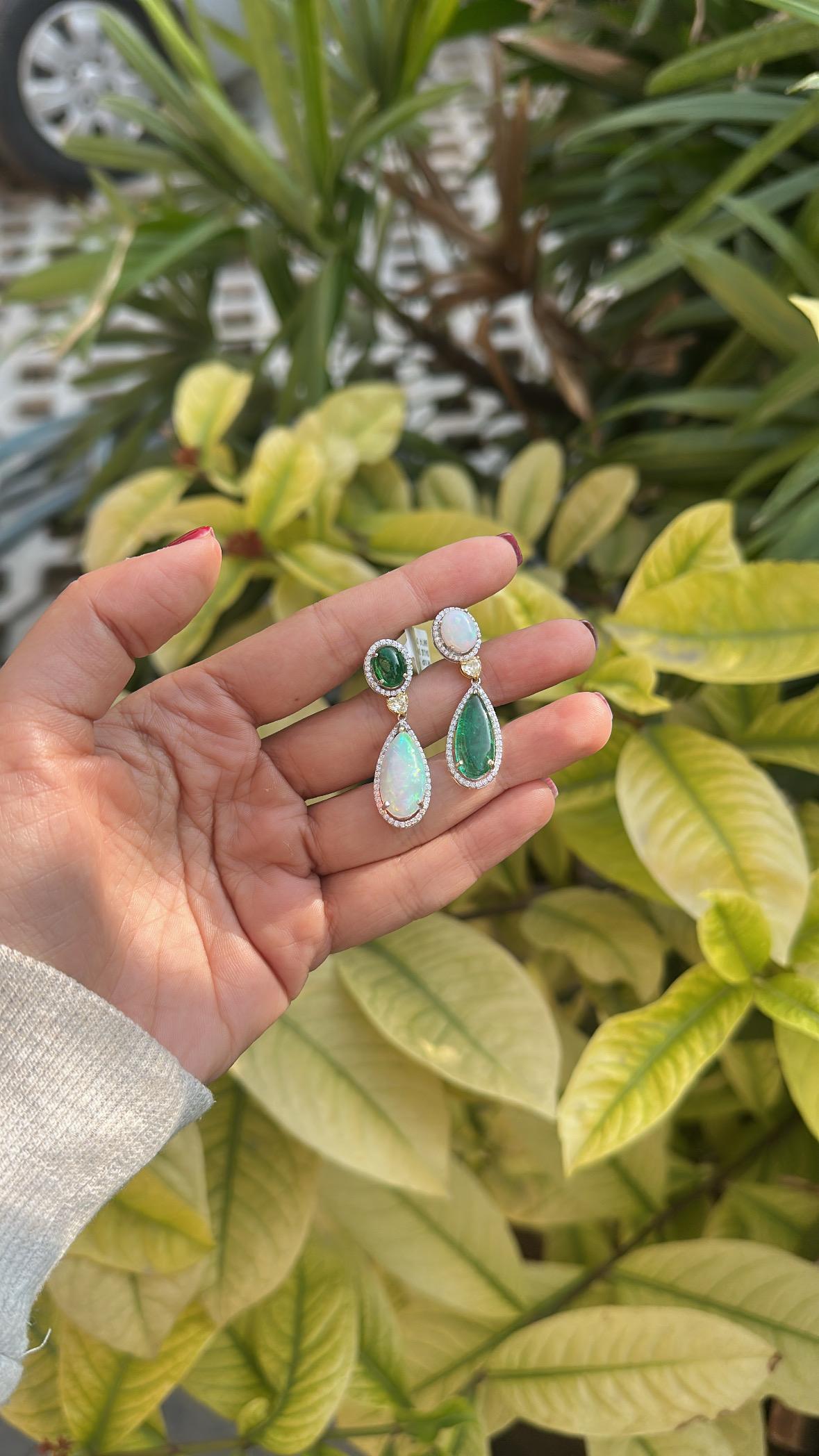 18 Karat Gold, sambischer Smaragd-Cabochon, äthiopischer Opal und Diamant-Tropfen-Ohrring im Angebot 7