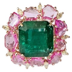 Set in 18K Gold, Zambian Emerald, Ceylon Pink Sapphires & Diamonds Cocktail Ring