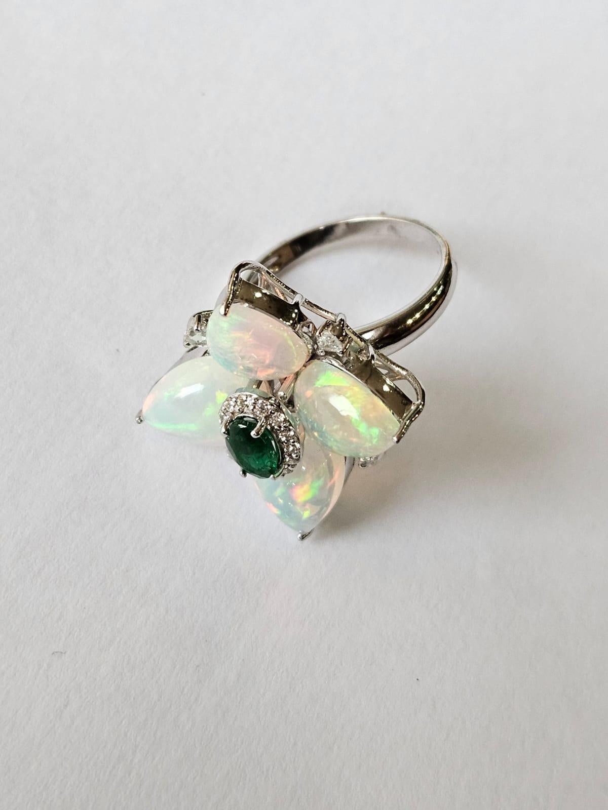 Set in 18K Gold, Zambian Emerald, Ethiopian Opal & Diamonds Cocktail Ring In New Condition For Sale In Hong Kong, HK