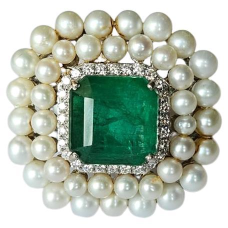 Set in 18K Gold, Zambian Emerald, Freshwater Pearls & Diamonds Cocktail Ring