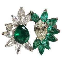 Set in 18K Gold, 2.92 carat Zambian Emerald & 2.02 carat Diamonds Engagement Ring