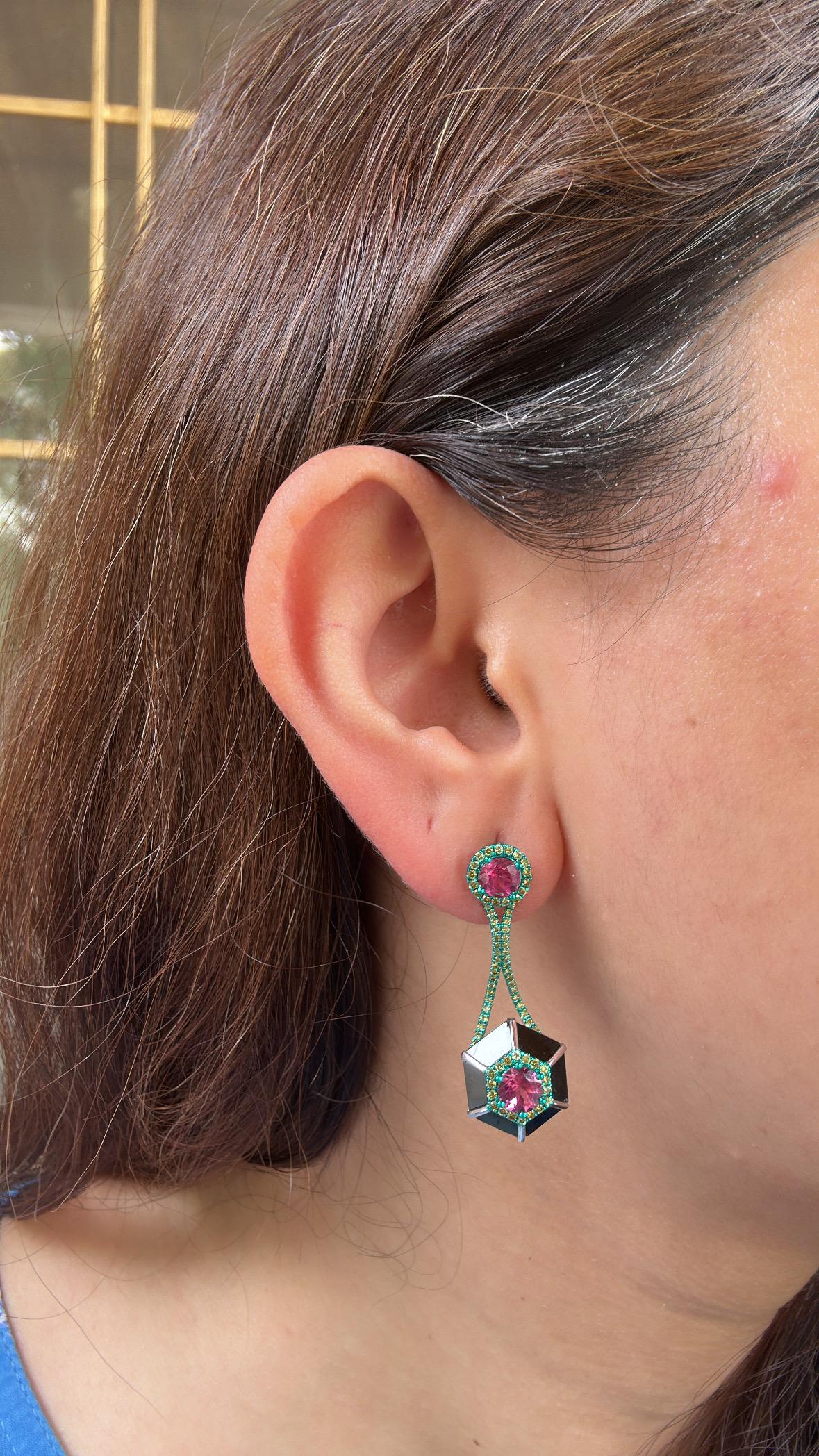 Set in 18K Green Rhodium Gold, Tourmaline, Black Onyx & Diamonds Dangle Earrings For Sale 6