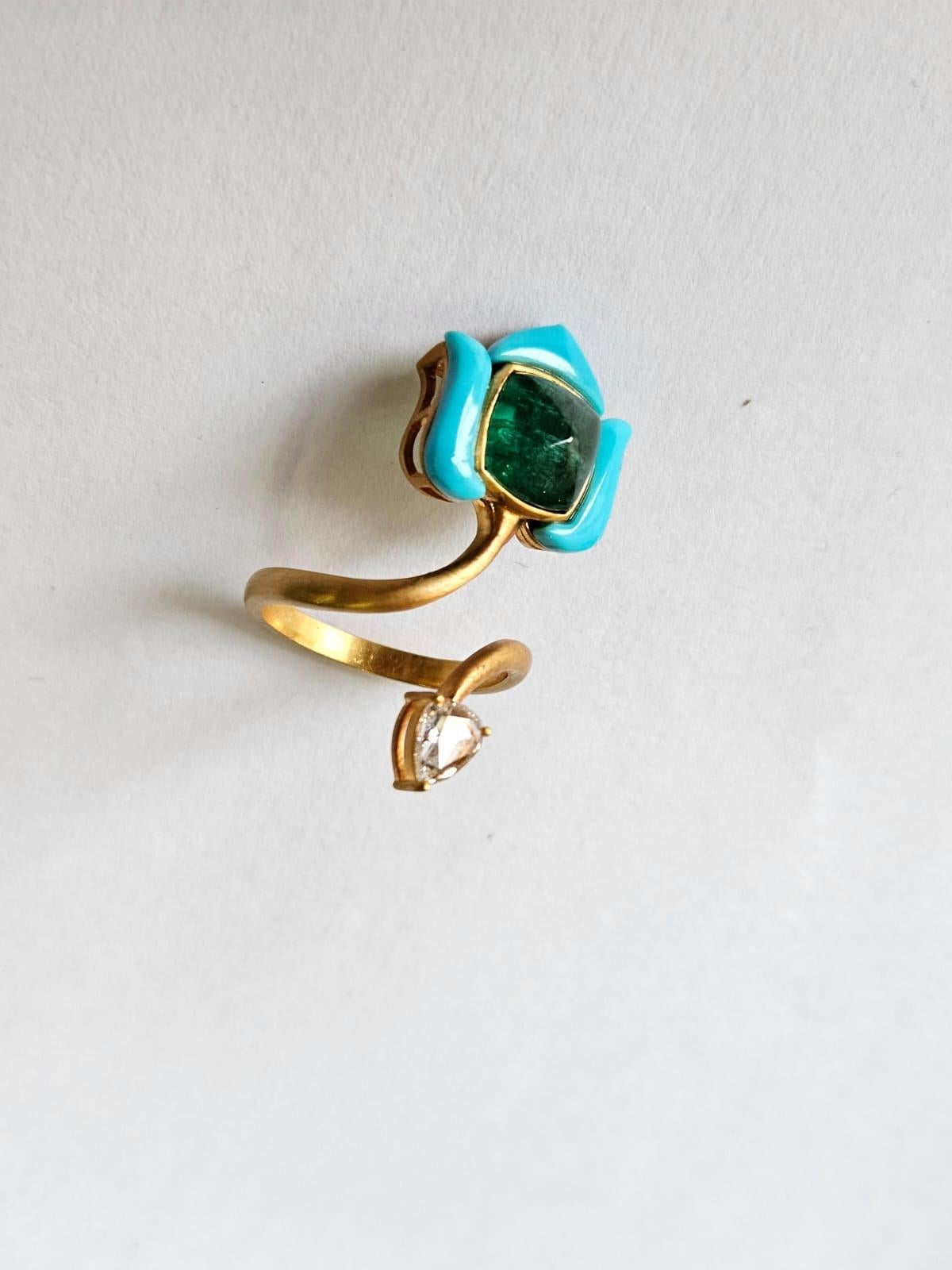 Set in 18K Matte Gold, Emerald sugarloaf, Turquoise & Diamonds Wrap Around Ring For Sale 2