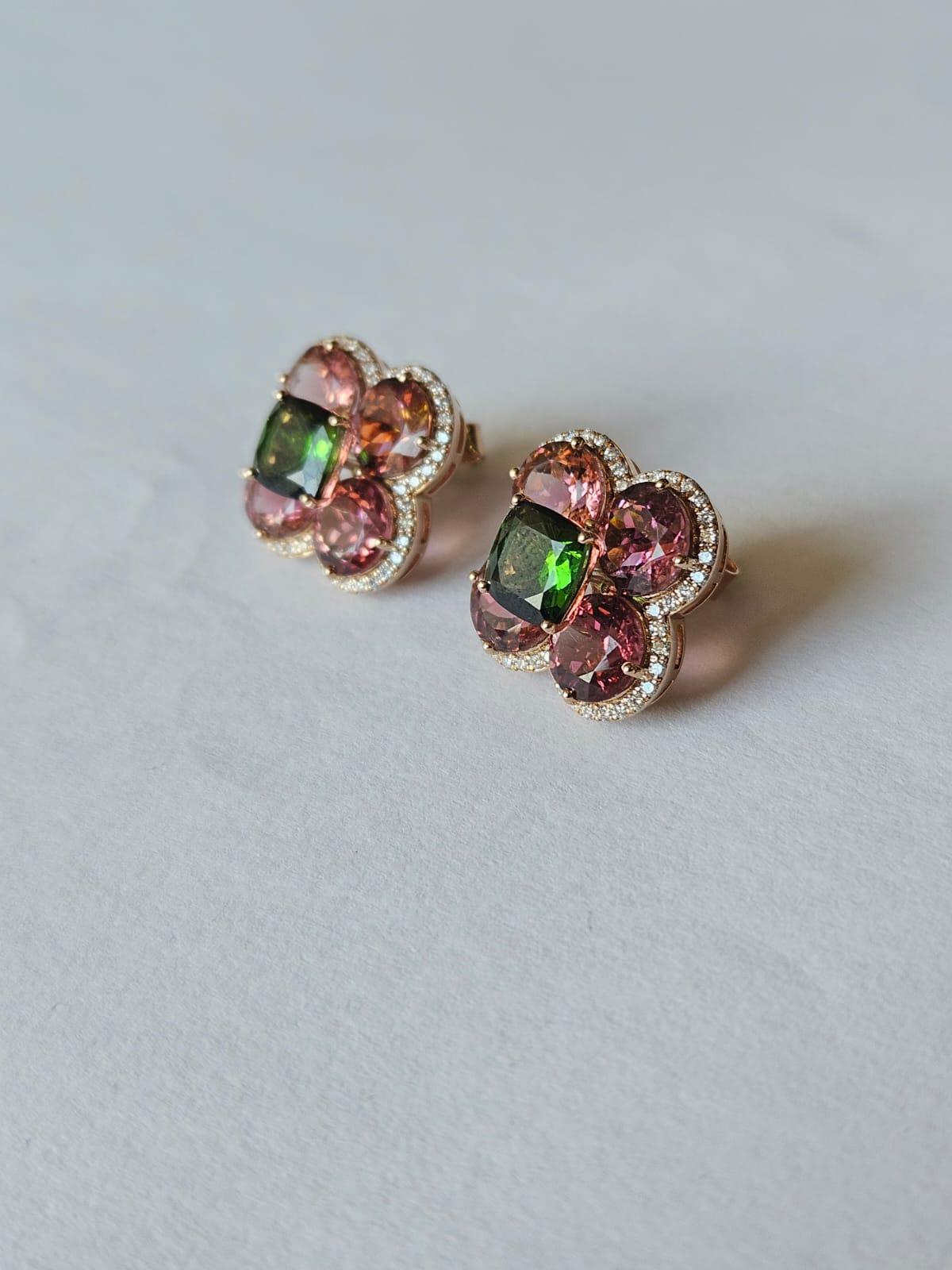 Round Cut Set in 18K Rose Gold, 13.73 carats, Tourmaline & Diamonds Stud Earrings For Sale