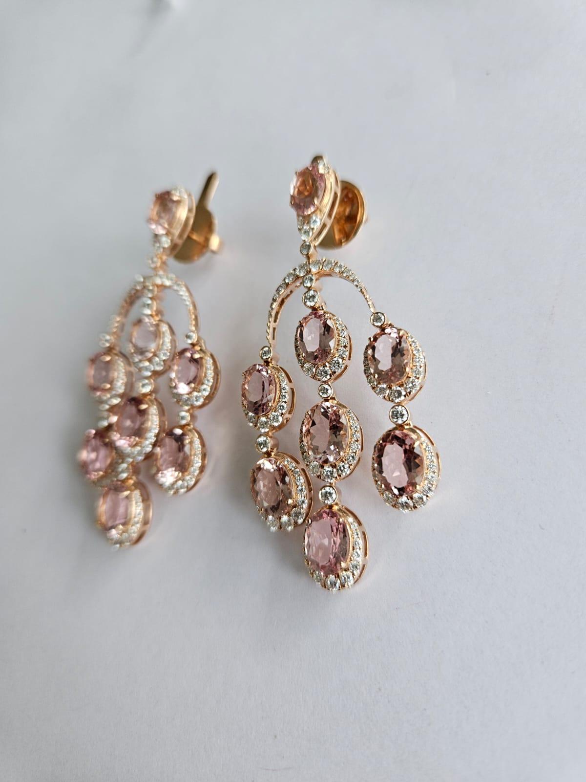 Set in 18K Rose Gold, 14.76 carats, Morganite & Diamonds Chandelier Earrings For Sale 4
