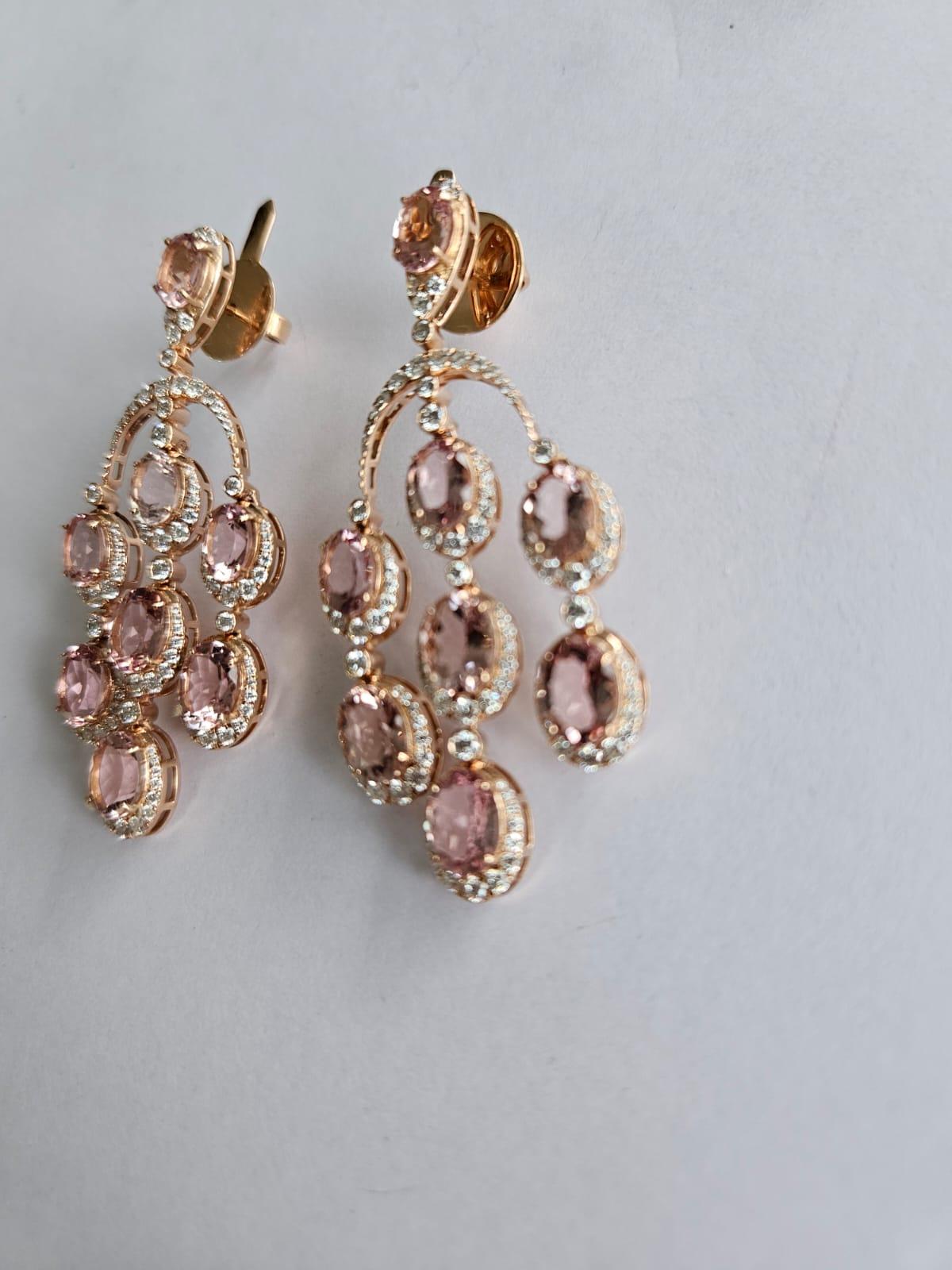 Set in 18K Rose Gold, 14.76 carats, Morganite & Diamonds Chandelier Earrings For Sale 5