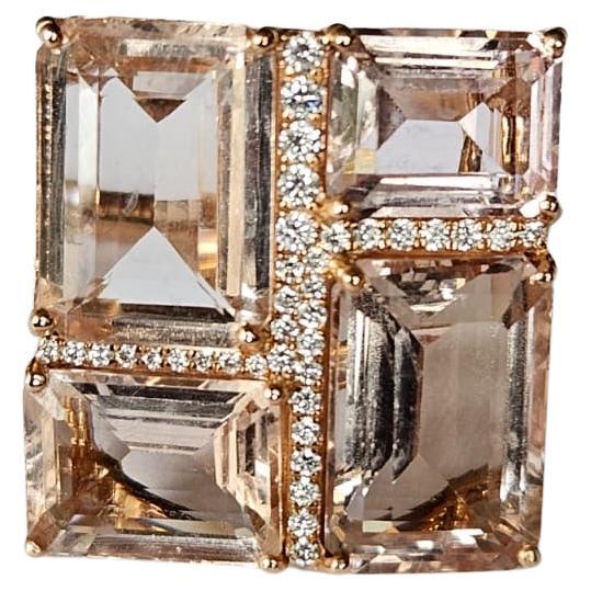 Anillo de cóctel de oro rosa de 18 quilates, 15,84 quilates Morganita y diamantes
