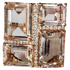 Anillo de cóctel de oro rosa de 18 quilates, 15,84 quilates Morganita y diamantes