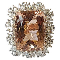 Set in 18K Rose Gold, 18.95 Carats, Morganite 
Rose Cut Diamonds Cocktail Ring