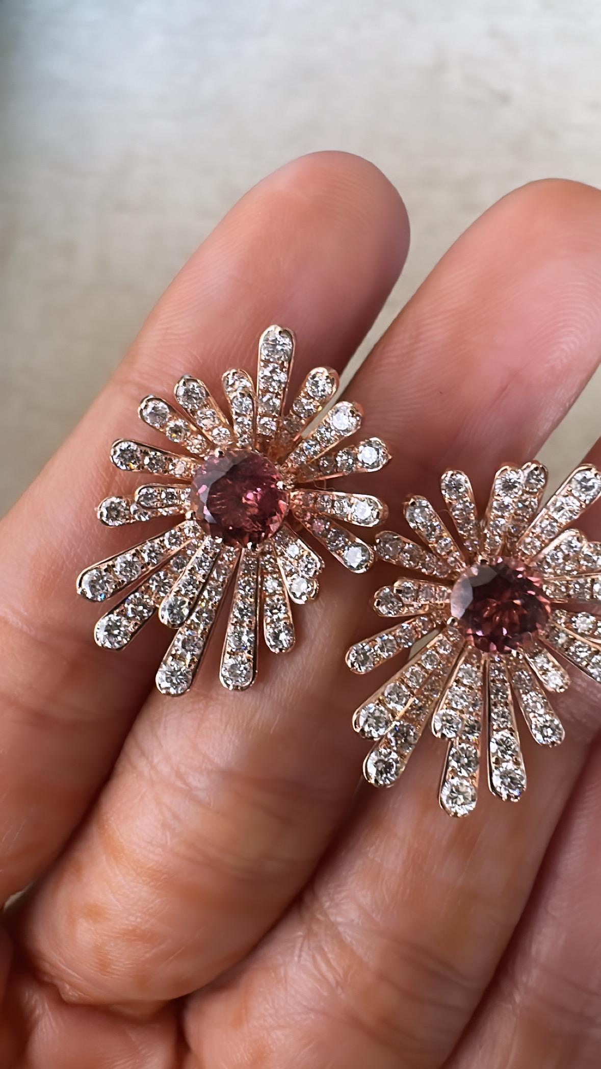 Taglio rotondo Orecchini con tormalina e diamanti in oro rosa 18K, 1,98 carati in vendita