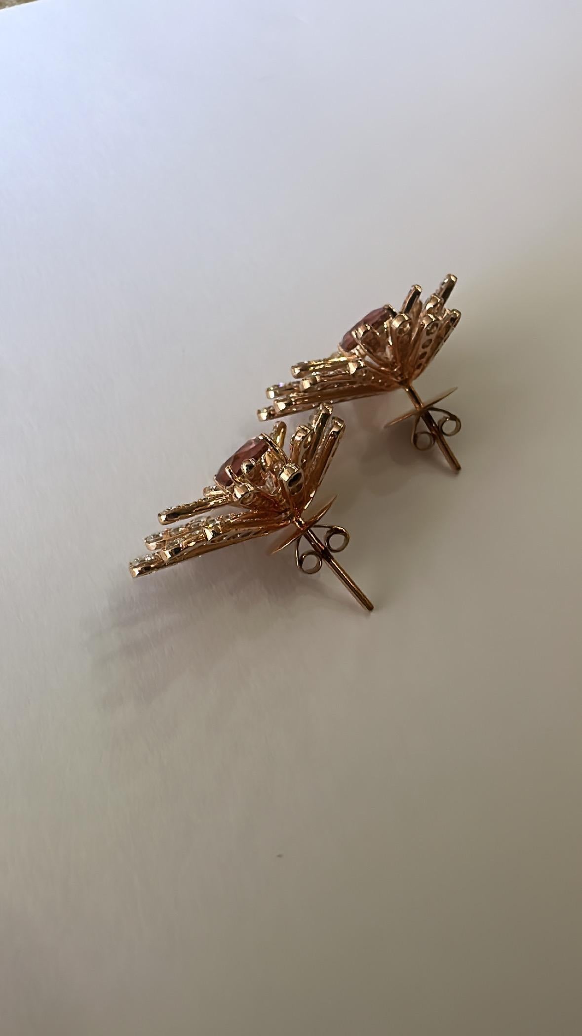Orecchini con tormalina e diamanti in oro rosa 18K, 1,98 carati In condizioni Nuovo in vendita a Hong Kong, HK