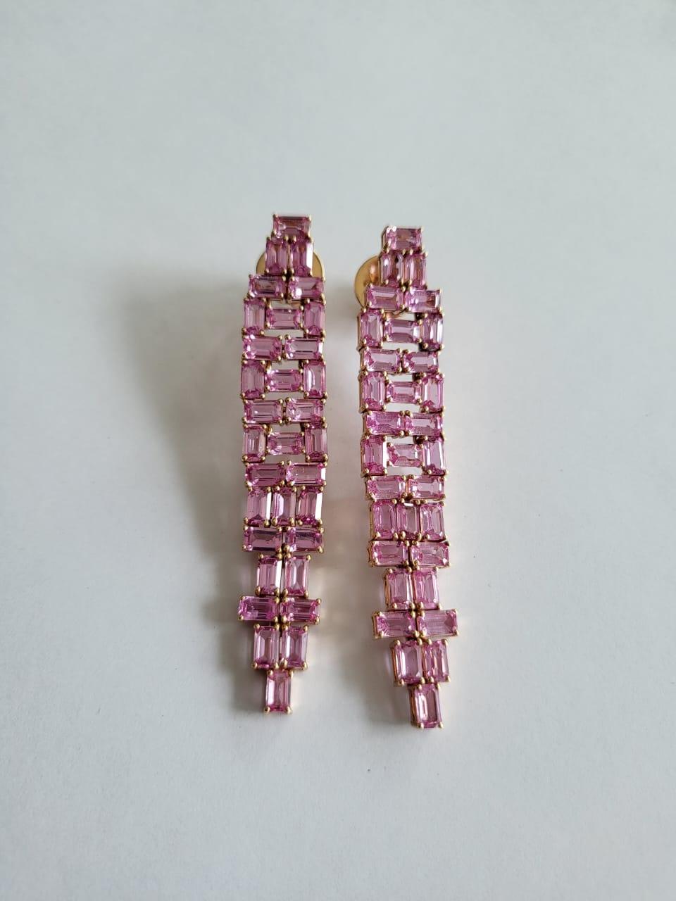 Boucles d'oreilles chandelier en or rose 18 carats, saphirs roses de Ceylan 20,97 carats Neuf - En vente à Hong Kong, HK