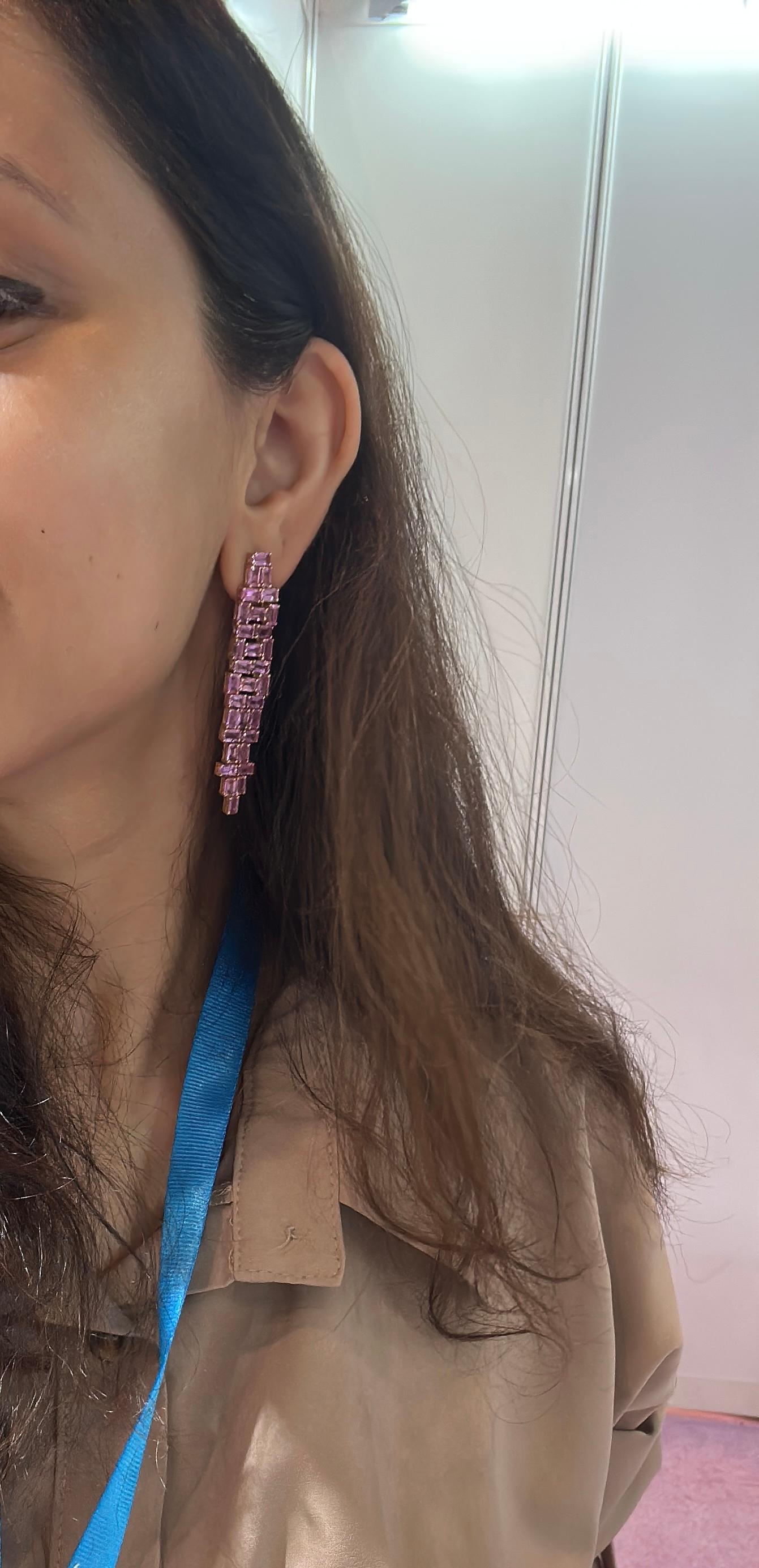 Set in 18k Rose Gold, 20.97 Carats, Ceylon Pink Sapphires Chandelier Earrings For Sale 1