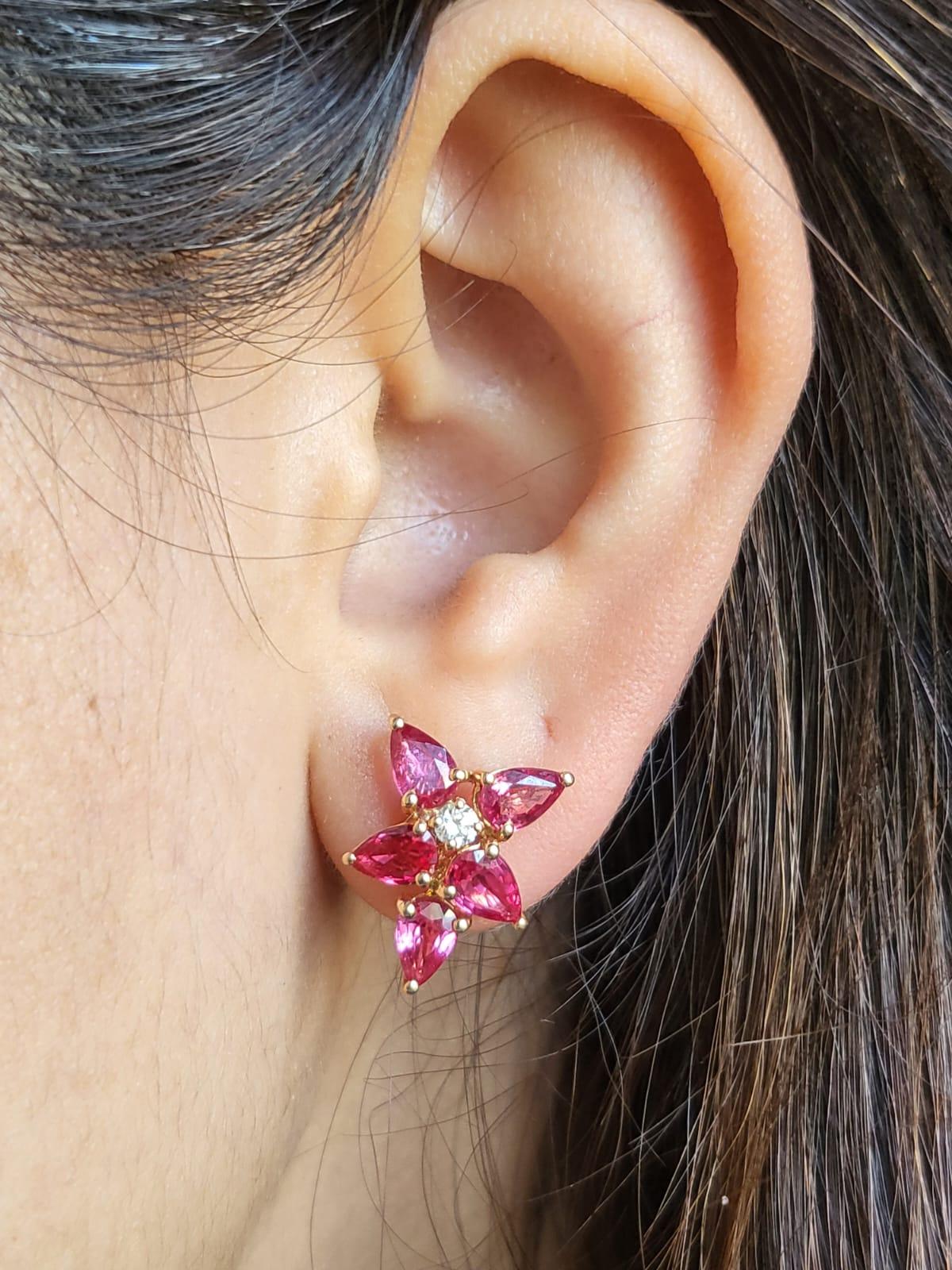 Modern Set in 18k Rose Gold, 4 Carats, Natural Mozambique Ruby & Diamonds Stud Earrings For Sale
