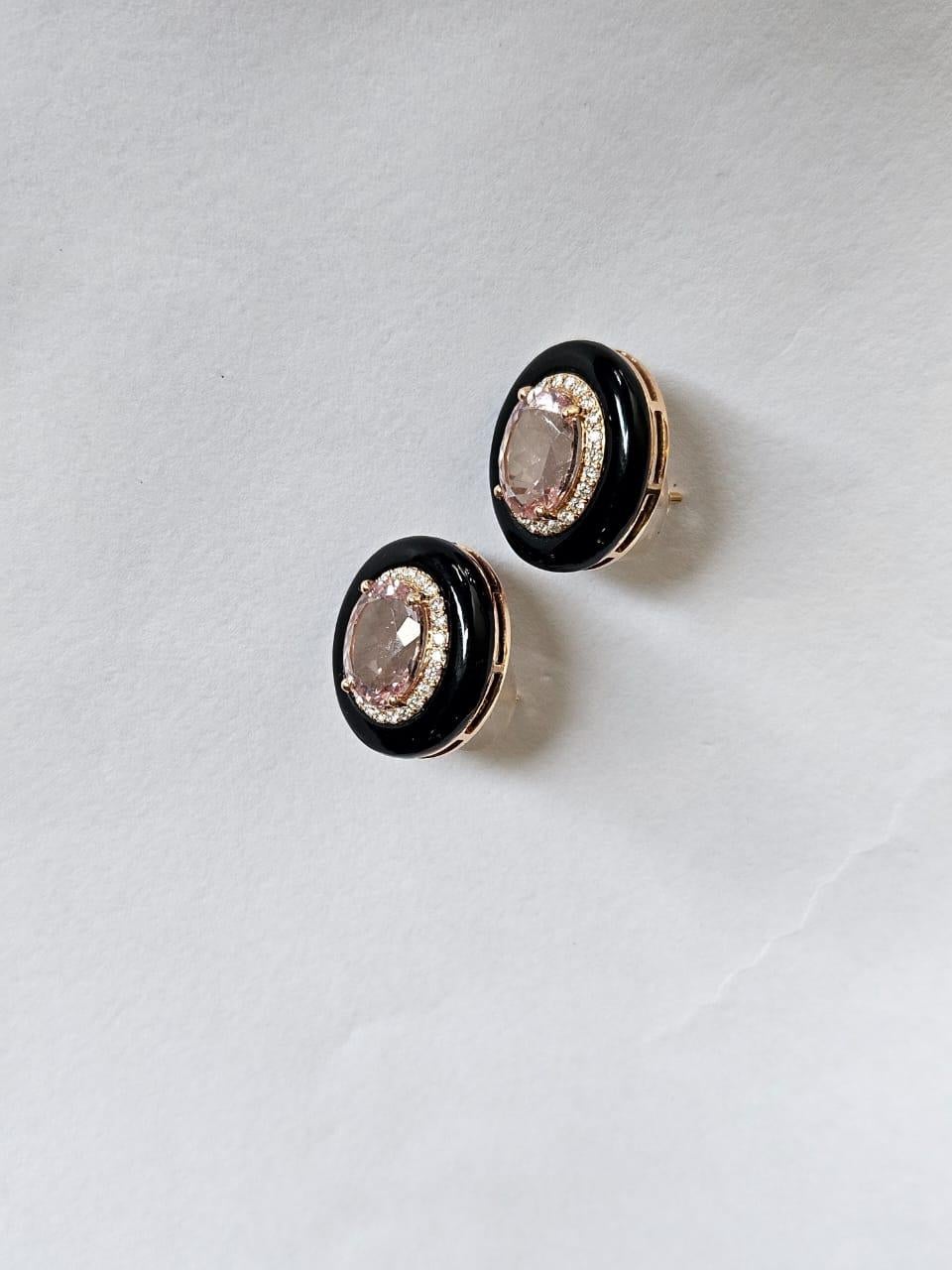Oval Cut Set in 18K Rose Gold, 4.88 carats Morganite, Black Onyx & Diamonds Stud Earrings For Sale