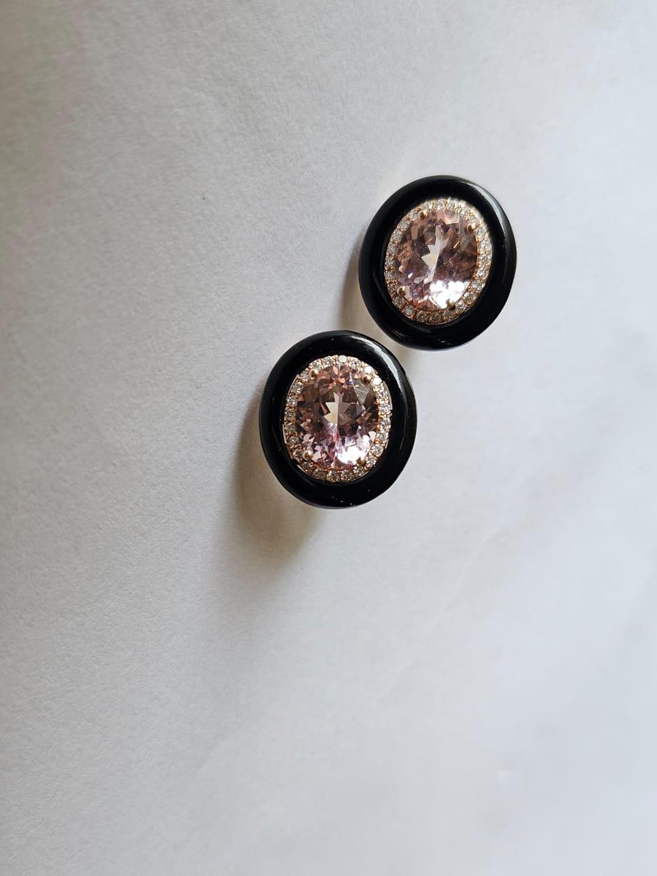 Set in 18K Rose Gold, 4.88 carats Morganite, Black Onyx & Diamonds Stud Earrings In New Condition For Sale In Hong Kong, HK