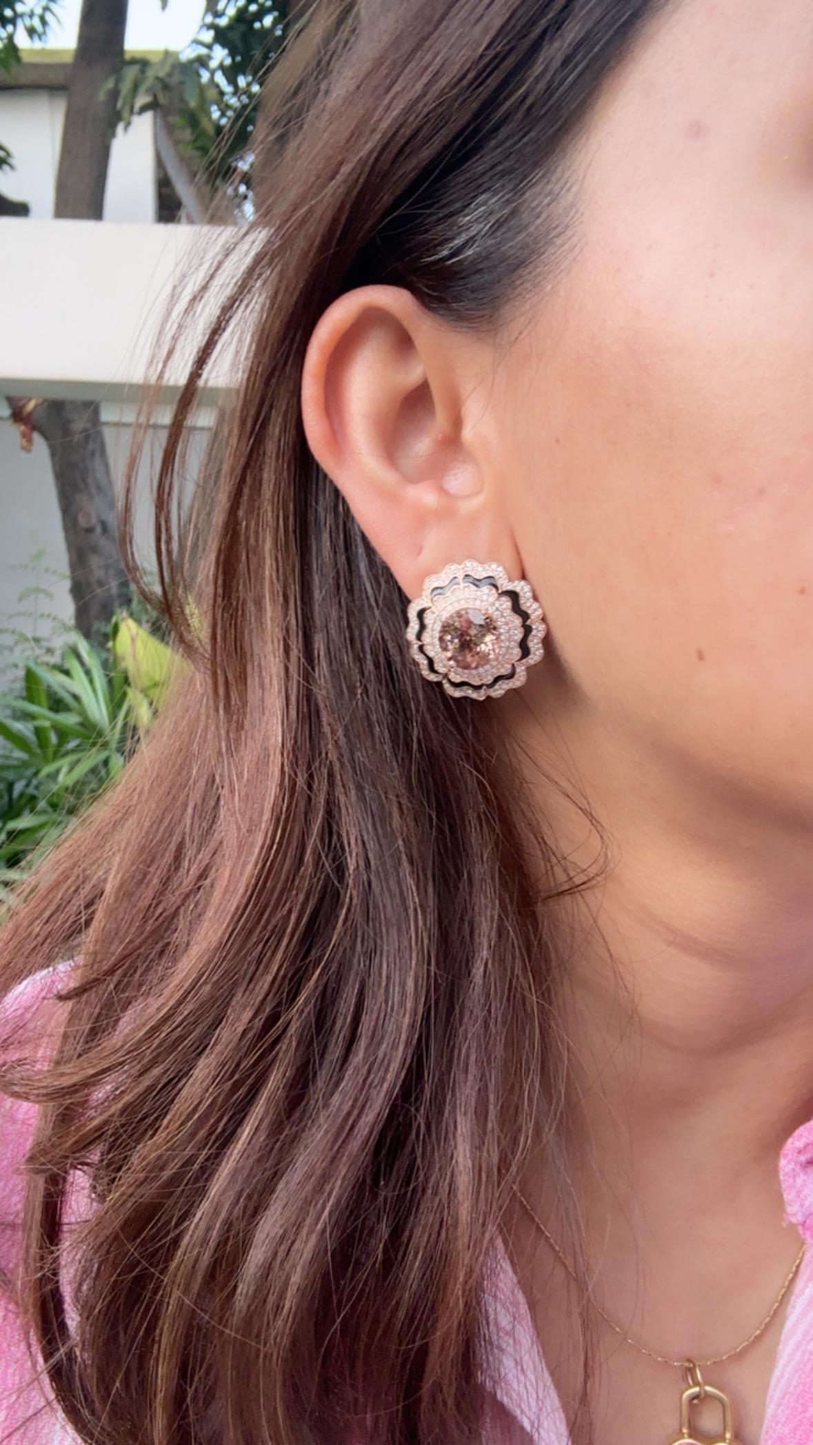 Orecchino con borchia in oro rosa 18 carati, Morganite da 9,15 carati, smalto nero e diamanti in vendita 6