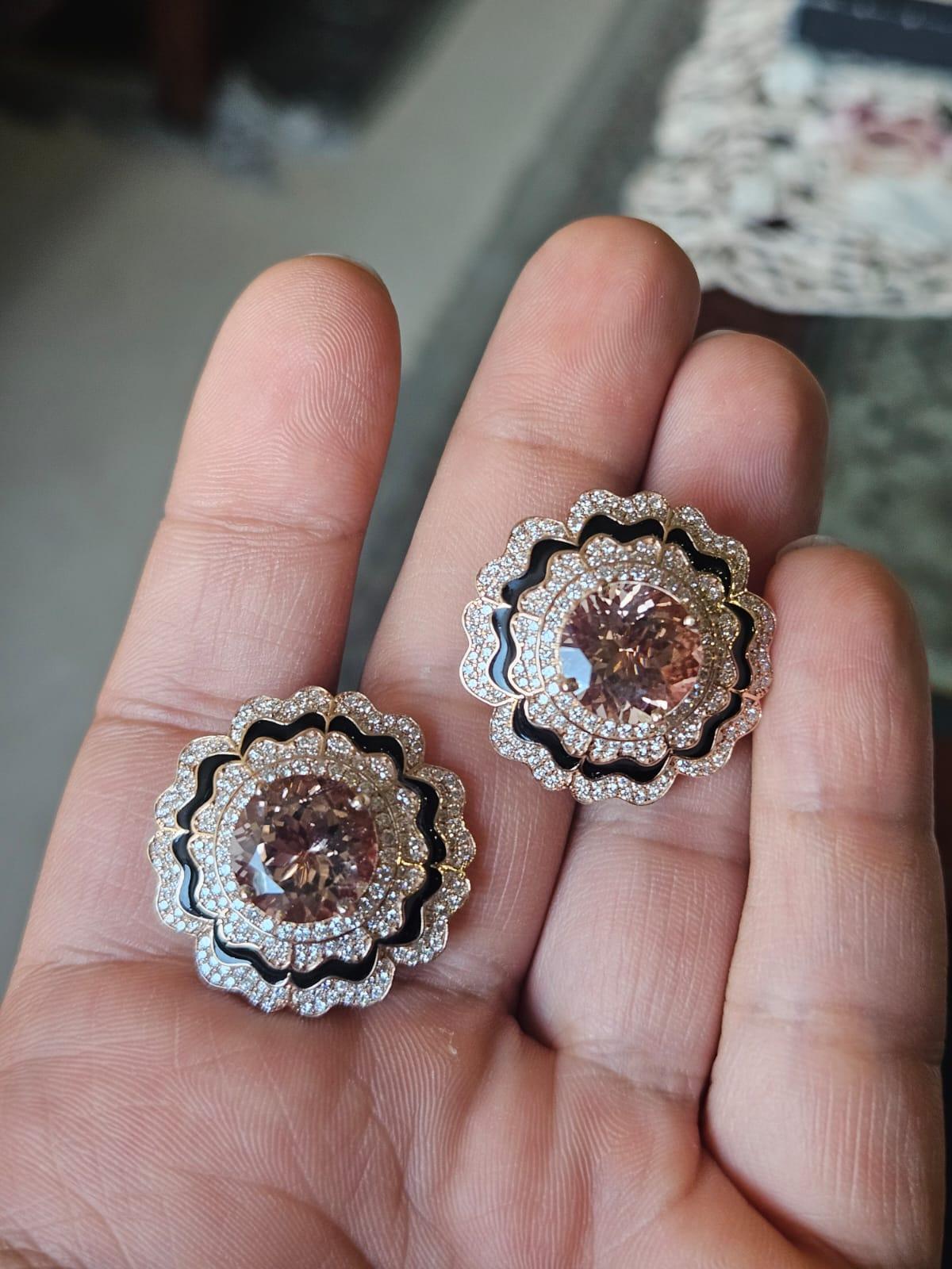 Taglio rotondo Orecchino con borchia in oro rosa 18 carati, Morganite da 9,15 carati, smalto nero e diamanti in vendita