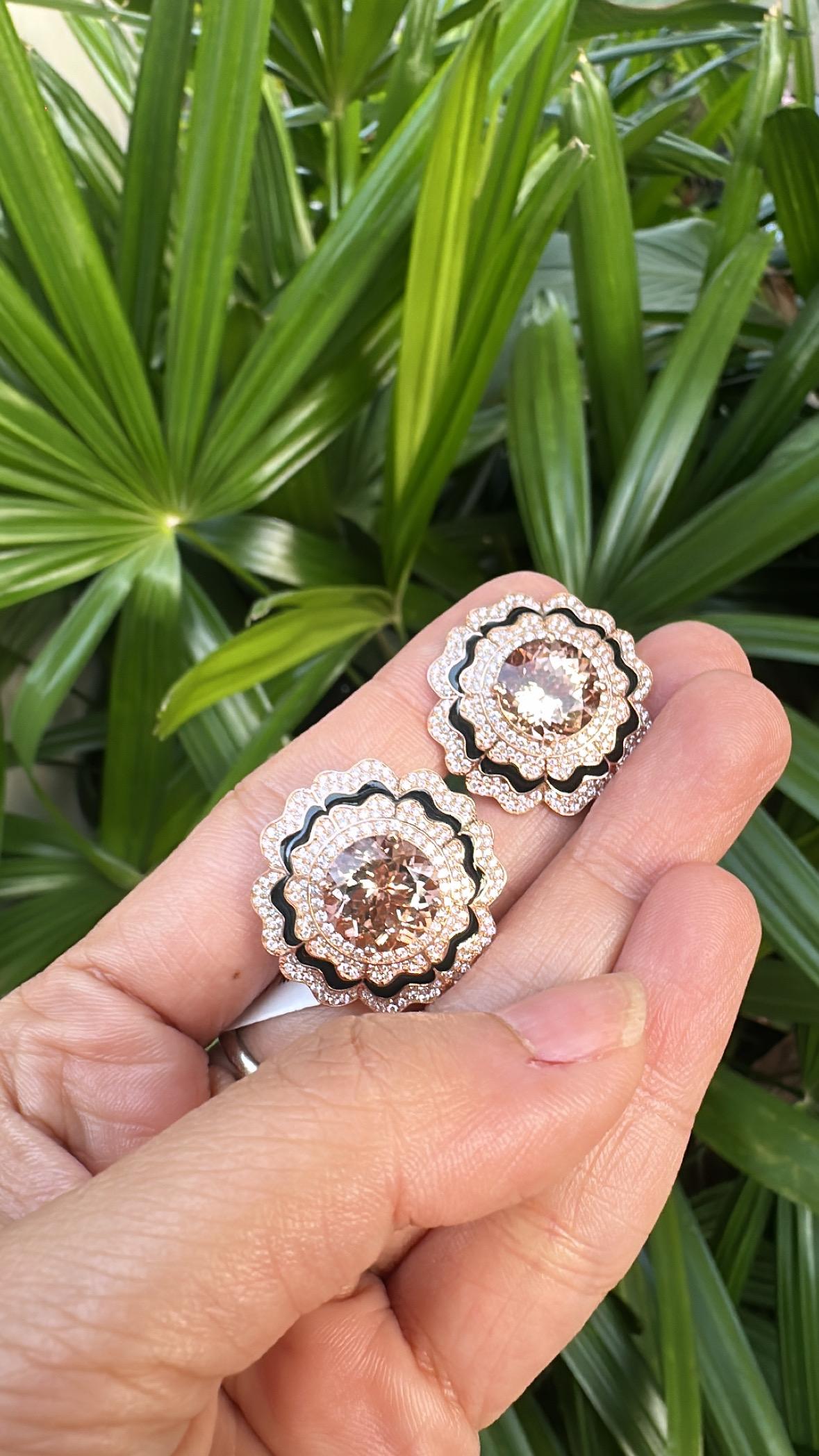 Orecchino con borchia in oro rosa 18 carati, Morganite da 9,15 carati, smalto nero e diamanti in vendita 2