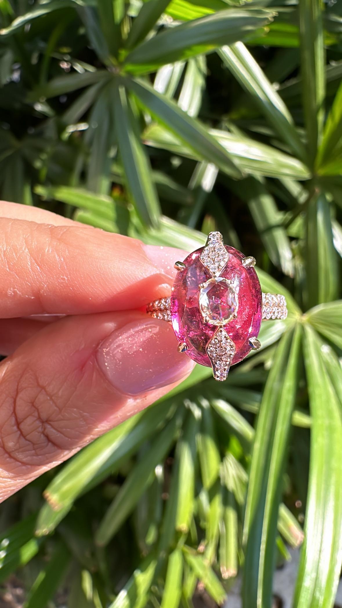 Women's or Men's Set in 18K Rose Gold, 9.98 carats, Tourmaline & Rose Cut Diamonds Dome Ring For Sale