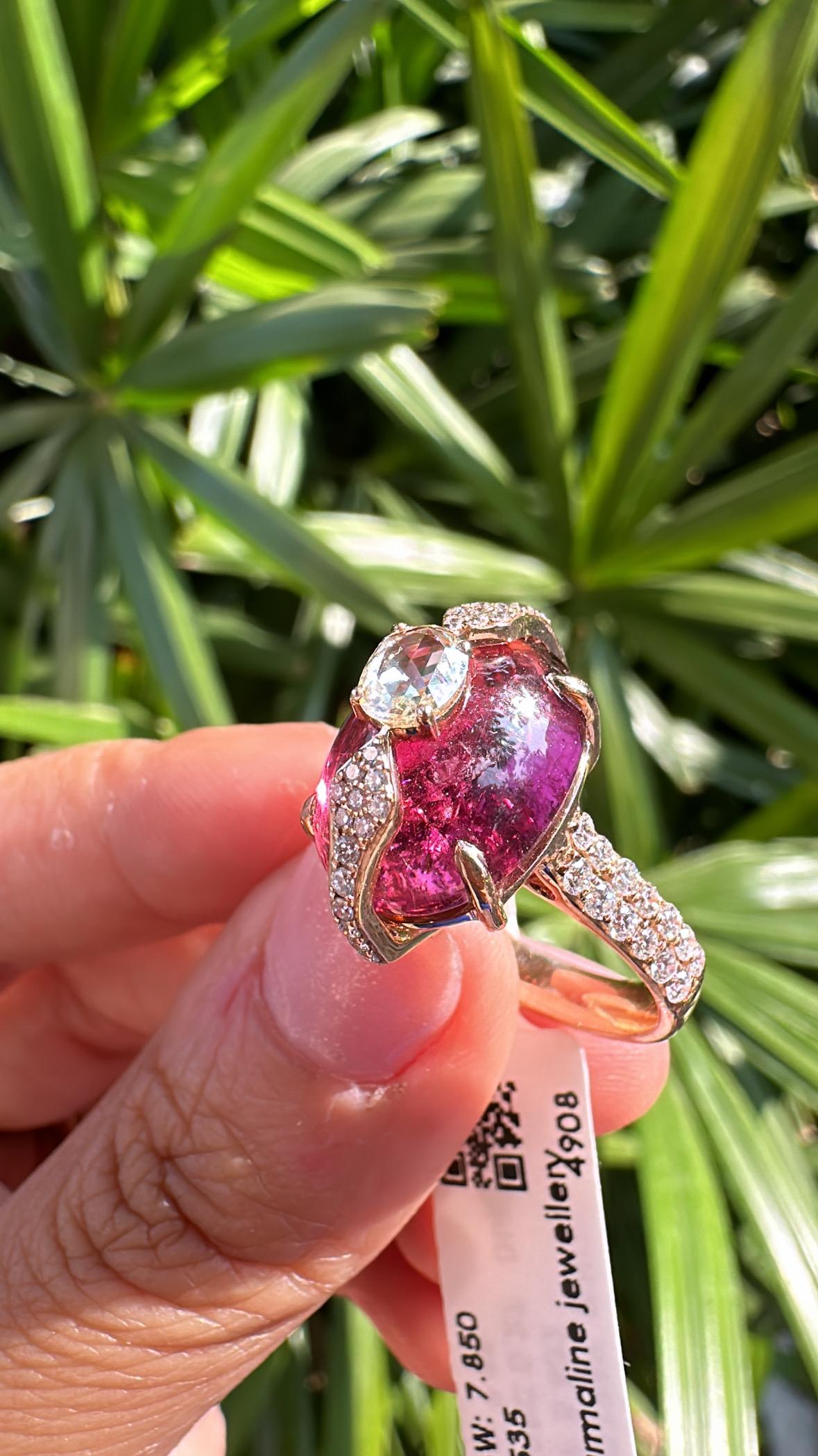 Set in 18K Rose Gold, 9.98 carats, Tourmaline & Rose Cut Diamonds Dome Ring For Sale 1