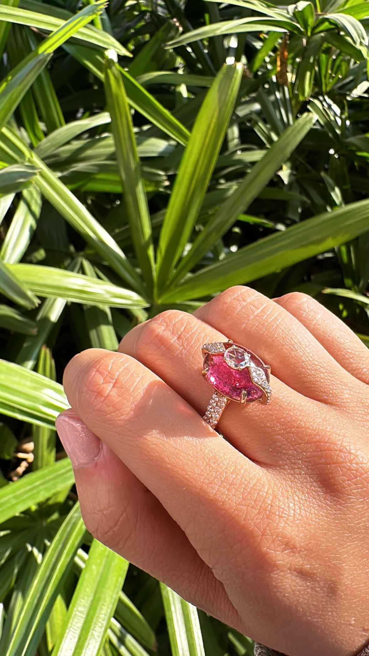 Set in 18K Rose Gold, 9.98 carats, Tourmaline & Rose Cut Diamonds Dome Ring For Sale 3