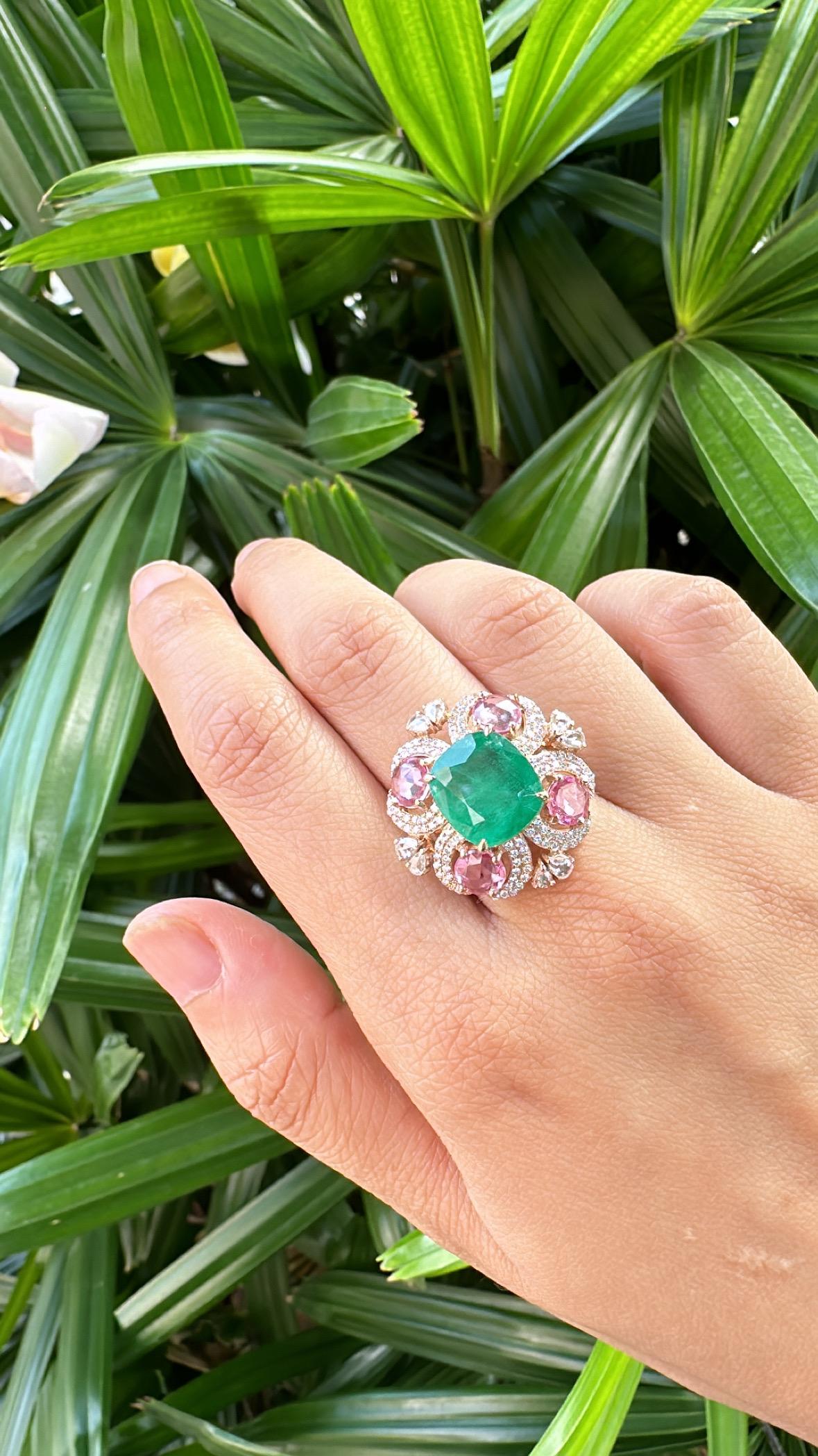 Set in 18K Rose Gold, Emerald, Pink Sapphires & Rose Cut Diamonds Cocktail Ring For Sale 6
