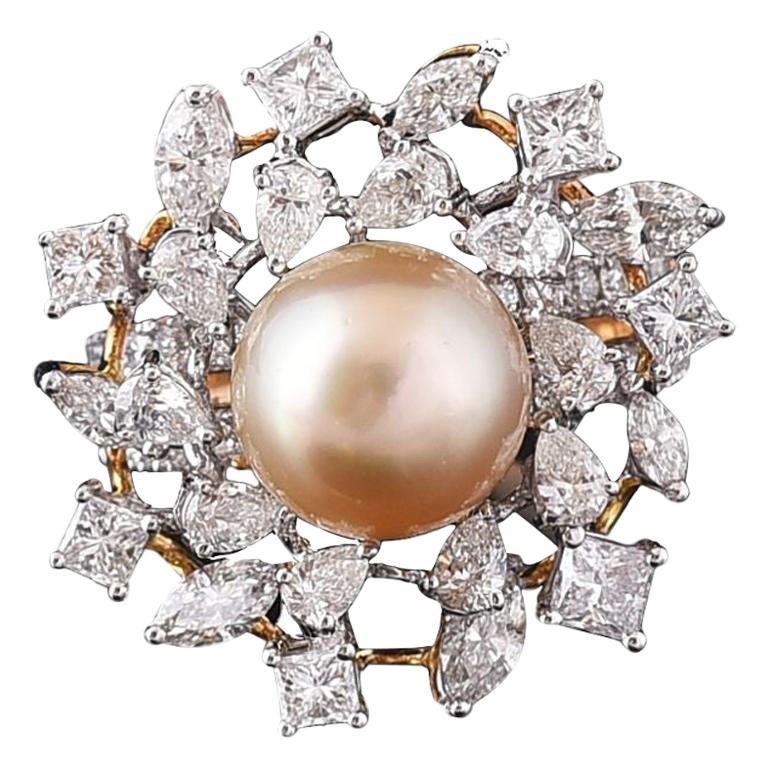 Set in 18k Rose Gold, Natural Fresh Water Pearl and Fancy Diamonds Cocktail Ring