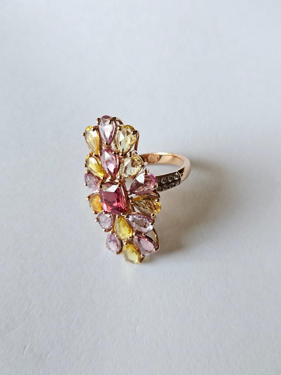 Set in 18 Karat Roségold, rosa Saphiren, Turmalin und Diamant-Cluster-Cocktailring (Rosenschliff) im Angebot