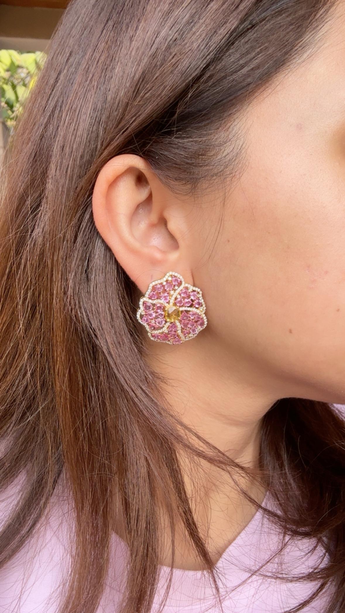 Boucles d'oreilles en or rose 18 carats, saphirs roses, saphirs jaunes et diamants en vente 5